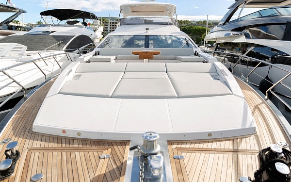 Аренда яхты Azimut 72 Solstice во Франции